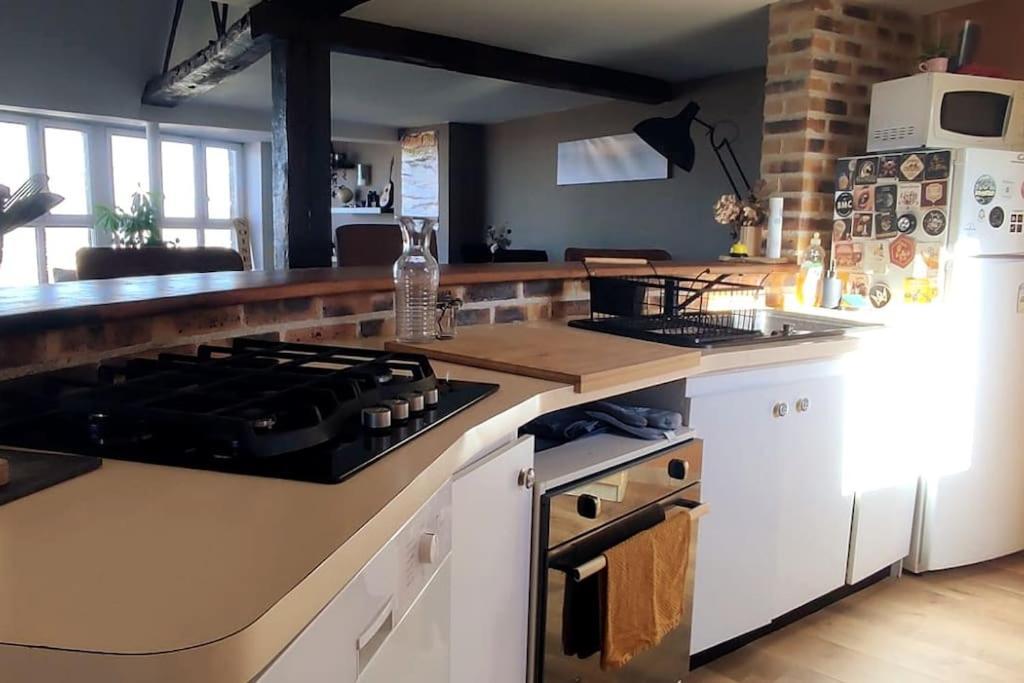 Duplex Atypique Dans La Cite Medievale Laon Zewnętrze zdjęcie