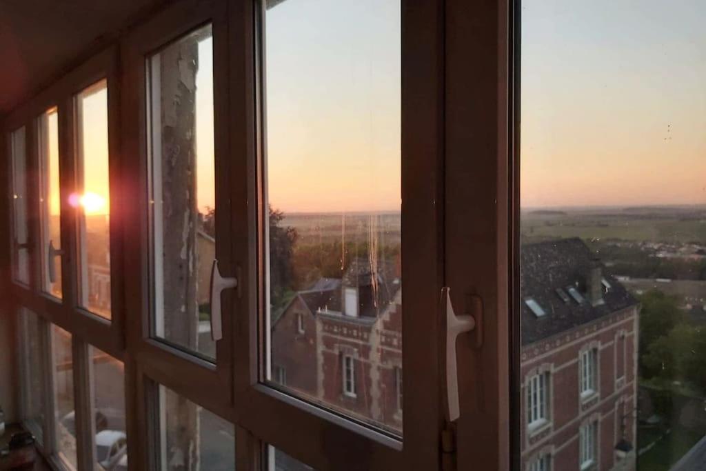 Duplex Atypique Dans La Cite Medievale Laon Zewnętrze zdjęcie
