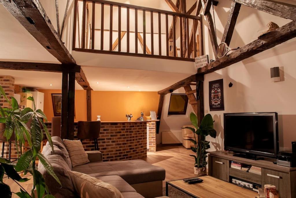 Duplex Atypique Dans La Cite Medievale Laon Zewnętrze zdjęcie