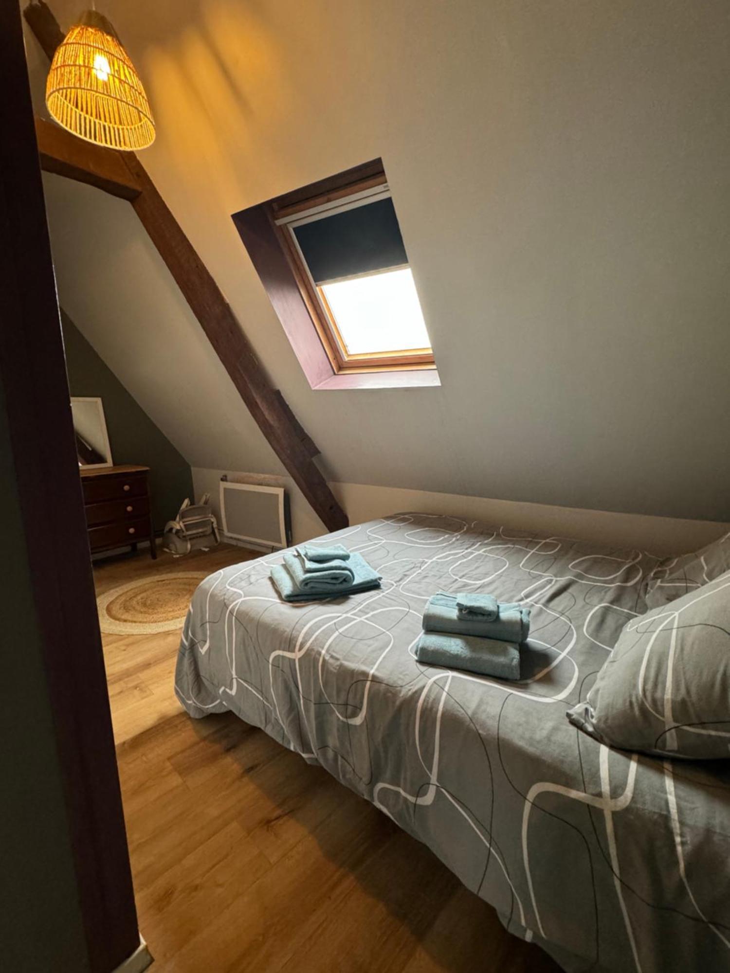 Duplex Atypique Dans La Cite Medievale Laon Zewnętrze zdjęcie